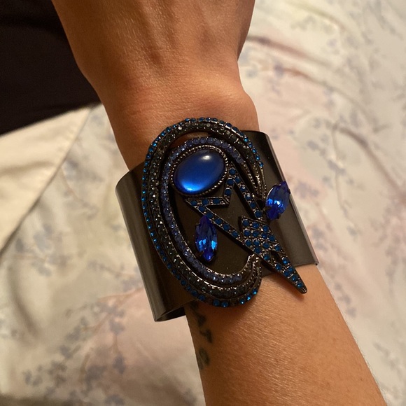 Metal cuff bracelet from Anthropologie - Picture 4 of 4